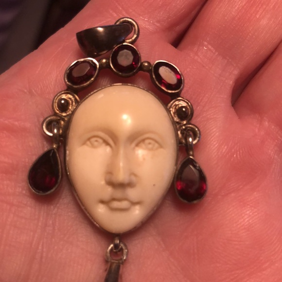 Absolutely Gorgeous Sterling Silver & Ruby & Moonstone Pendant - Picture 12 of 17